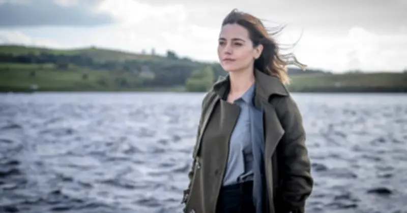 BBC Crime Thriller 'The Jetty' Is a Must-Watch for Happy Valley Fans