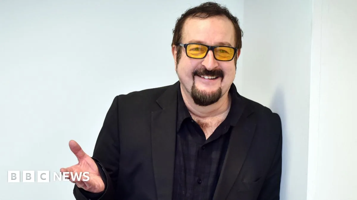 BBC Radio 2 Presenter Steve Wright Dies Aged 69