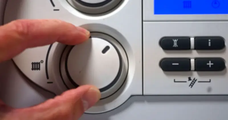 BBC Long Wave Shutdown Threatens Energy Bills for Thousands of Pensioners