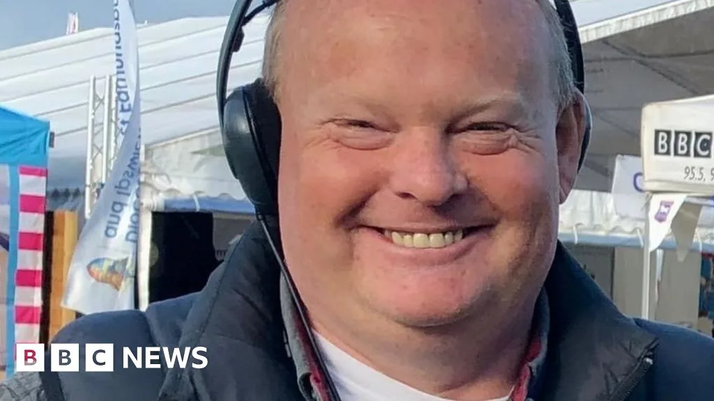 BBC Radio Suffolk's Mark Murphy to leave station after 33 years