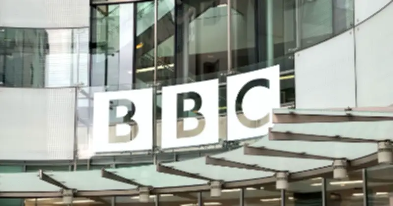 BBC Suffers Embarrassing Live On-Air Blunder Exposing Studio Setup