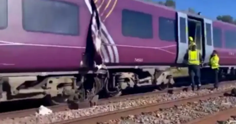 Bedford Train Crash: Major Incident Declared, 50+ Casualties Expected