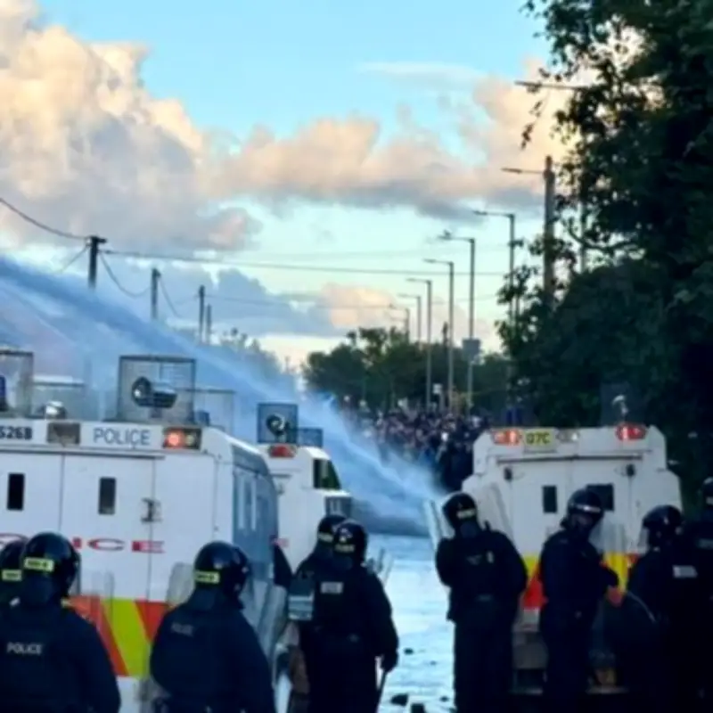 Belfast Rioters Met With Water Cannons as Violence Continues for Third Night
