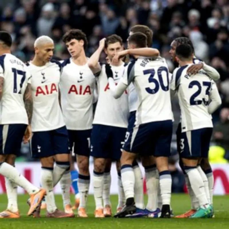 Ben Davies signs new Tottenham deal as 11 players leave club
