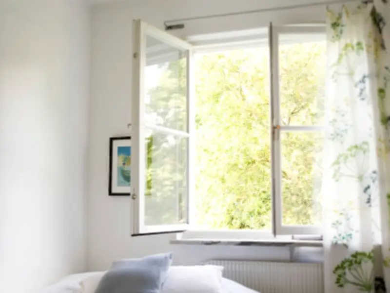 Best Times to Open and Close Windows During 40C Heatwave in UK