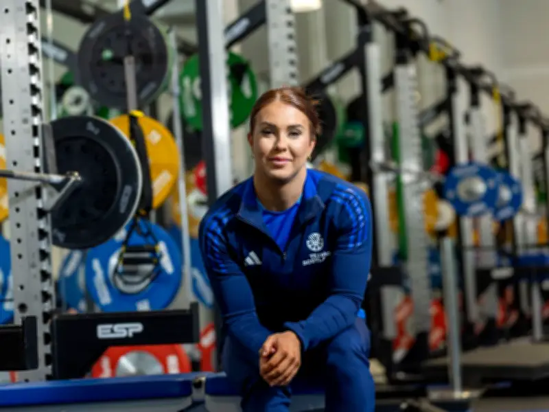 Beth Ashbee Swaps Gymnastics for Weightlifting Commonwealth Debut