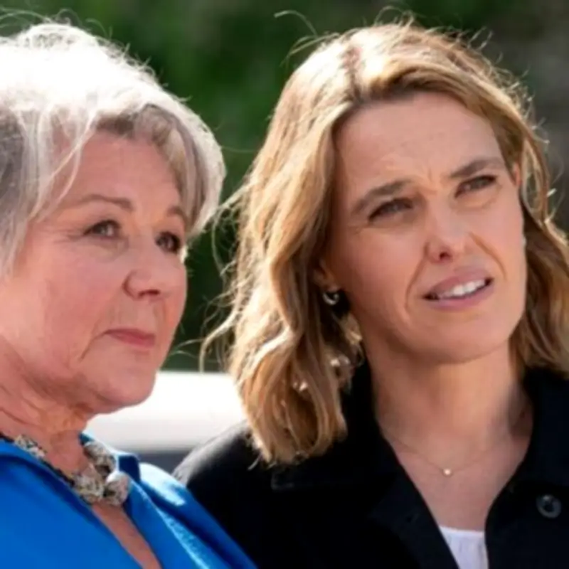Beyond Paradise Star Barbara Flynn Reveals Hidden Jewellery Making Talent