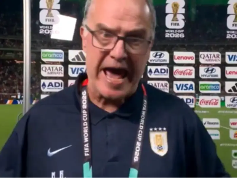 Bielsa Rages After Uruguay Exit; Utd's Ugarte Injury; World Cup Round of 32 Set