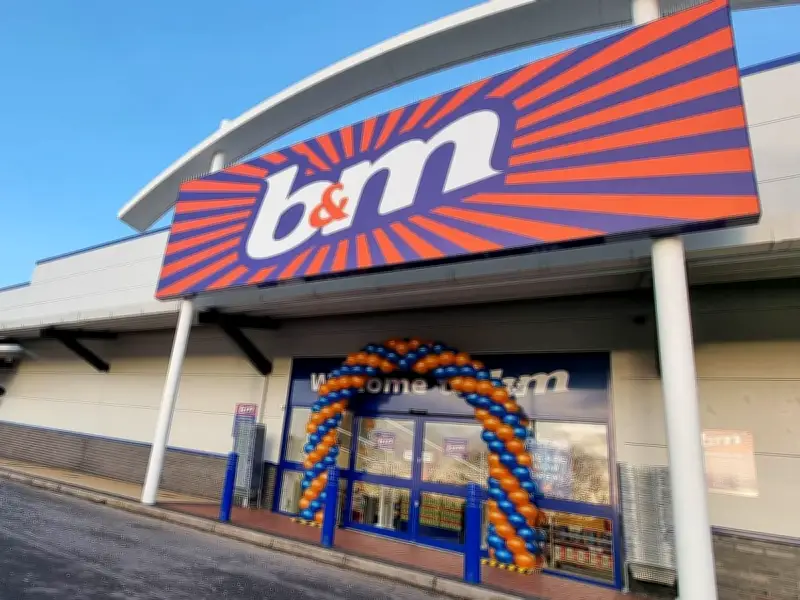 B&M's £5 Candle Deal Promises a 'Fresh and Inviting' Home