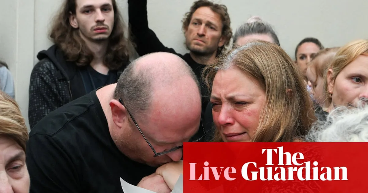 Bondi Terror Attack Photographer Reveals Haunting Moment