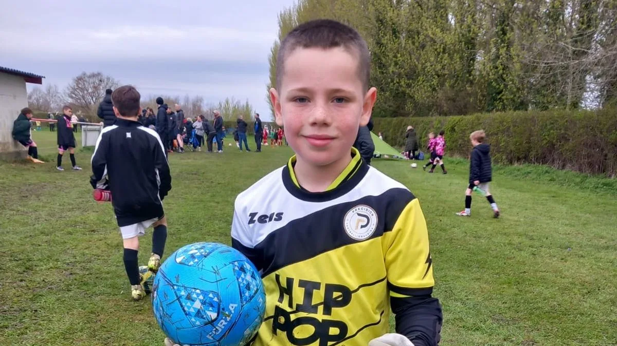Boy, 8, Stops Jet2 Diversion With Kindness