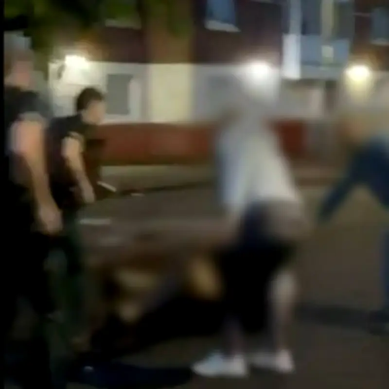 Brave Bystanders Tackle Knifeman to Ground in Belfast Stabbing