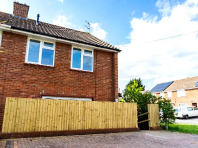 Bristol Council Removes Fence Blamed for Blocking Sunlight and Views