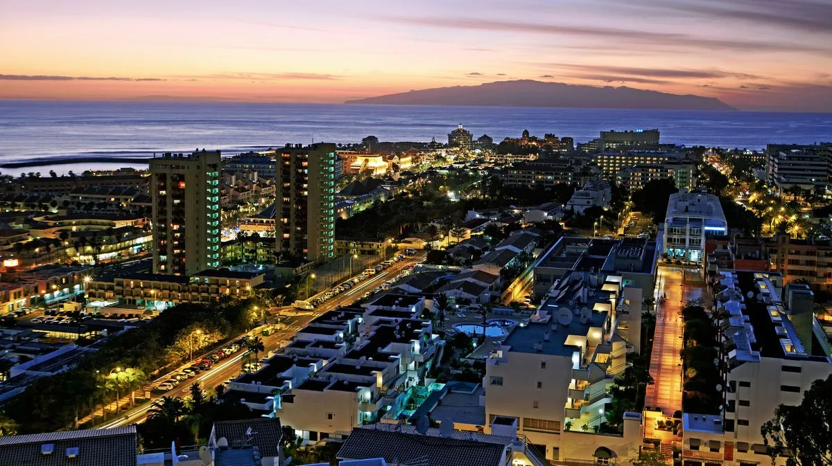 Brit Tourist, 24, Dies in Stairwell Fall at Tenerife Apartment Complex