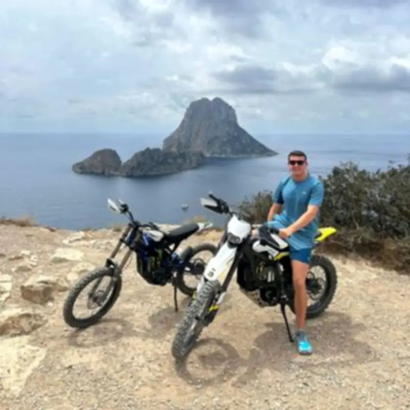 Brit killed in Thailand 'cradled' by driver after moped crash