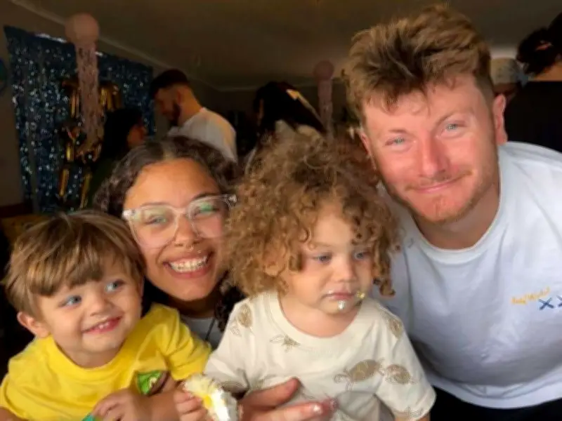 British Dad Detained by ICE During Green Card Interview in Florida