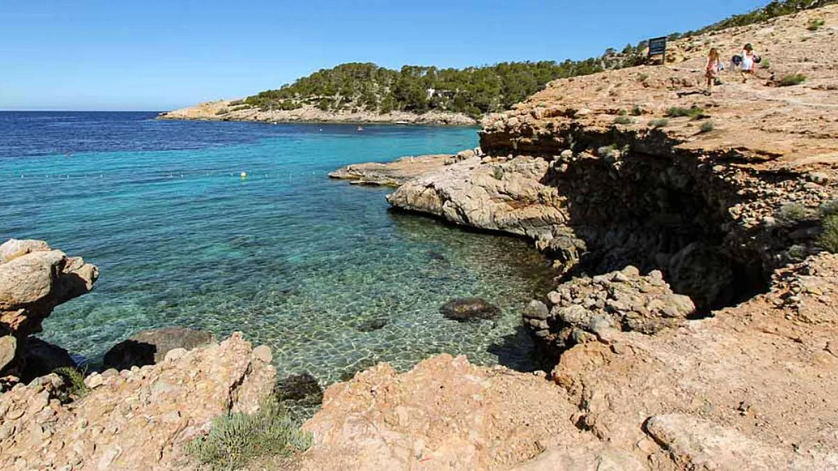 British Father Paralyzed After Cliff Jump in Ibiza