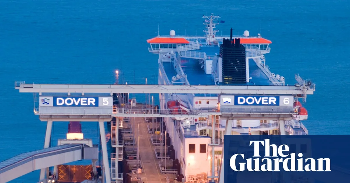 Dual Nationals Face UK Travel Ban Without British Passport