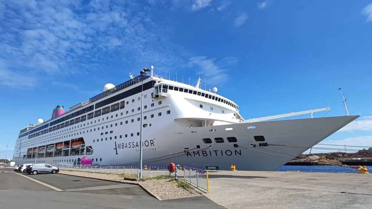 Hundreds Quarantined on Cruise Ship After Passenger Dies in Virus Outbreak