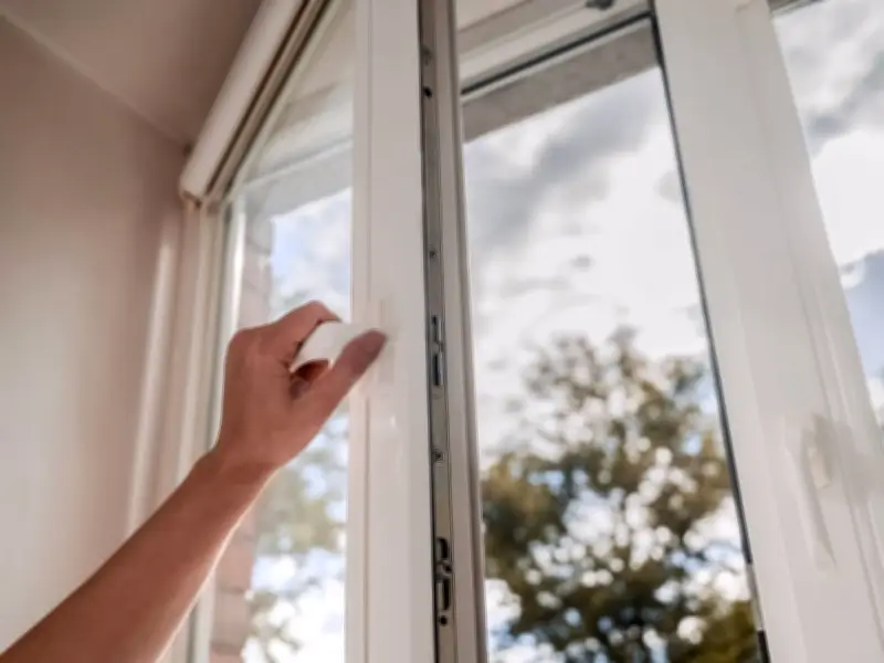 Brits Urged to Keep Windows Shut 9am-8pm During Heatwave