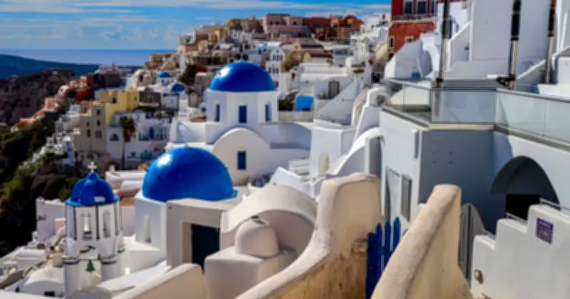 Brits Warned Not to Visit Greece This Summer Without Learning These Phrases