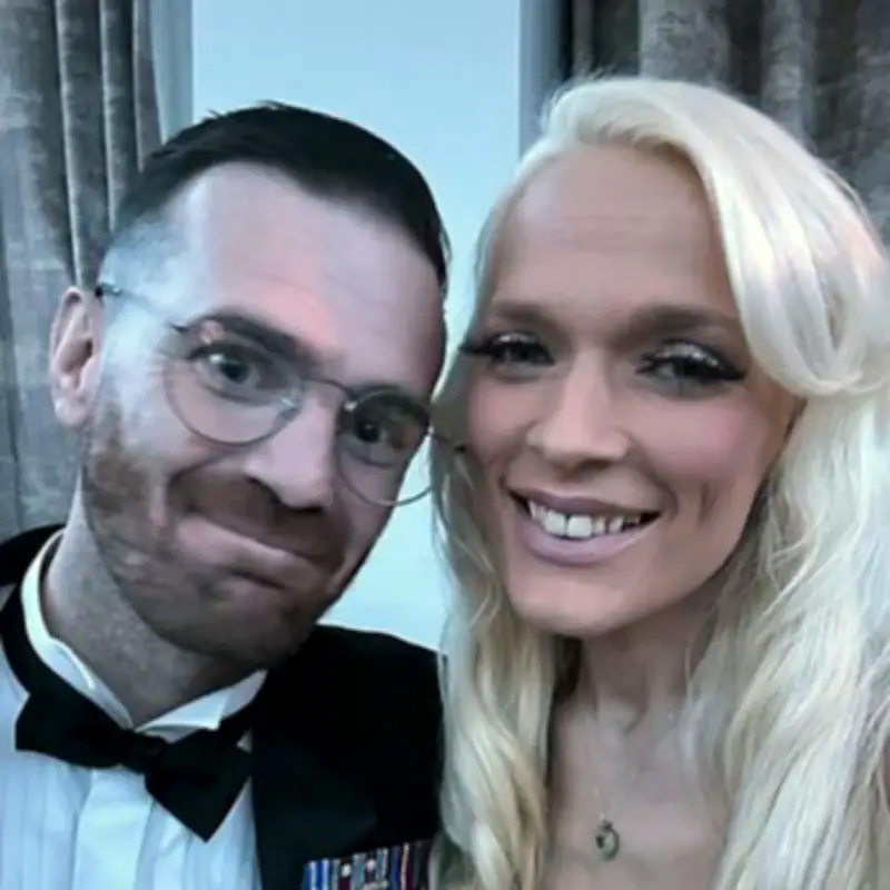 Bury Dad, 34, Diagnosed with PTSD and Early-Onset Dementia After Army Service