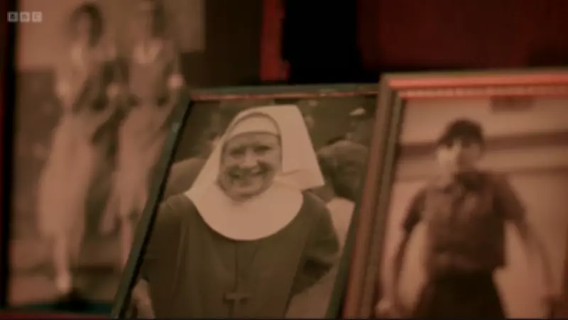 Call the Midwife Creator's Period Drama Cranford Streams Free