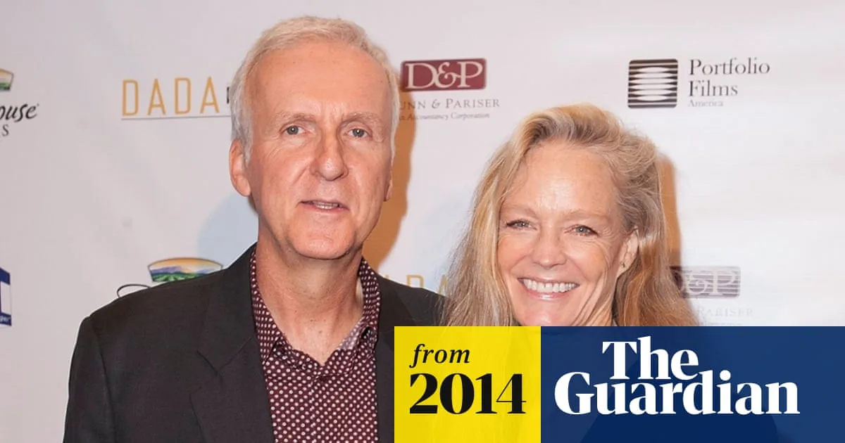Suzy Amis Cameron Champions Sustainable Fashion from Red Carpet to High Street