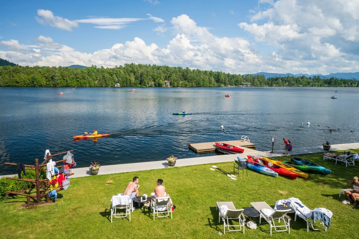 US Travel Industry Launches Charm Offensive as Canadian Visits Plummet