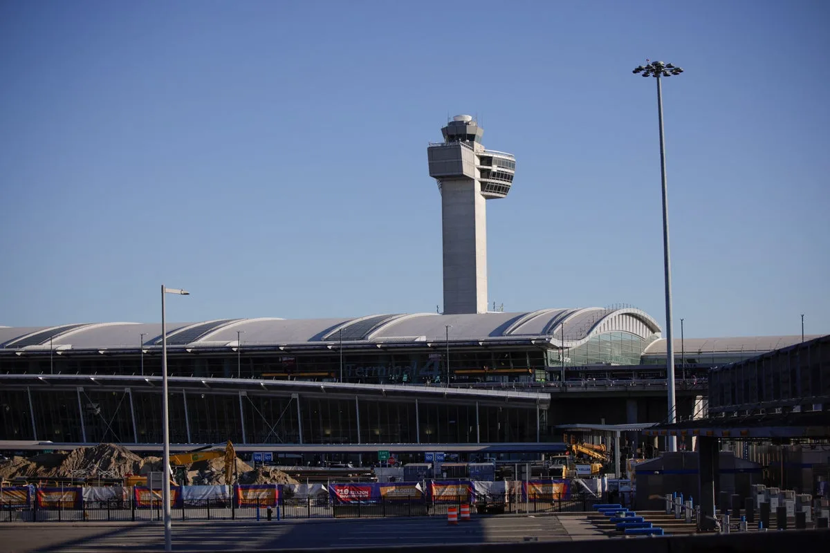 Customs Officer Fires Gun on Freeway Near JFK Airport After Traffic Altercation