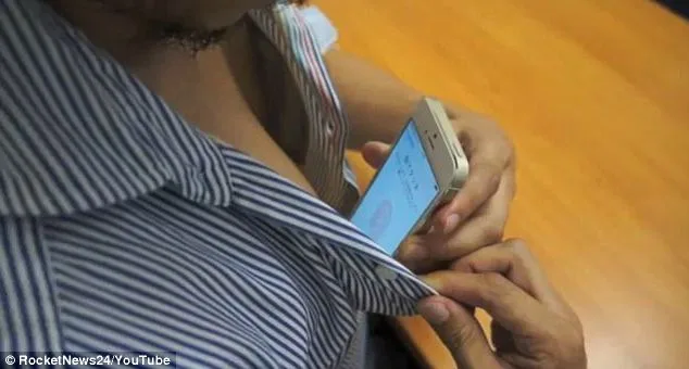 iPhone 5S Users Unlock Phone with Nipples, Videos Show