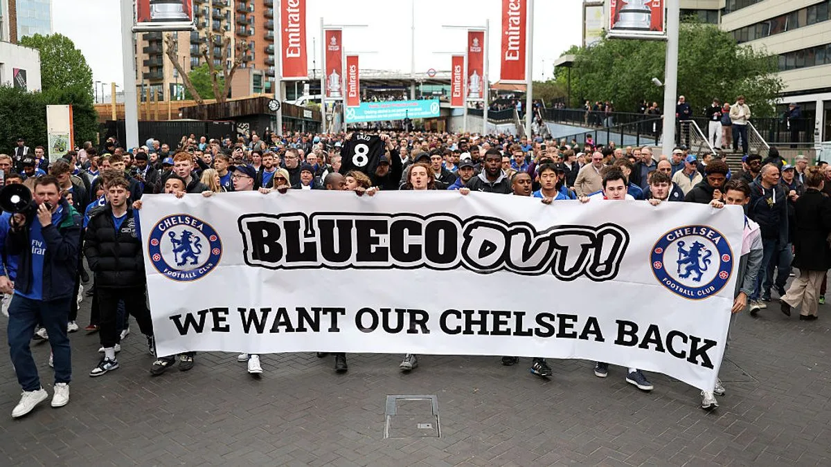 Chelsea Fans Protest Against Owners Before FA Cup Final