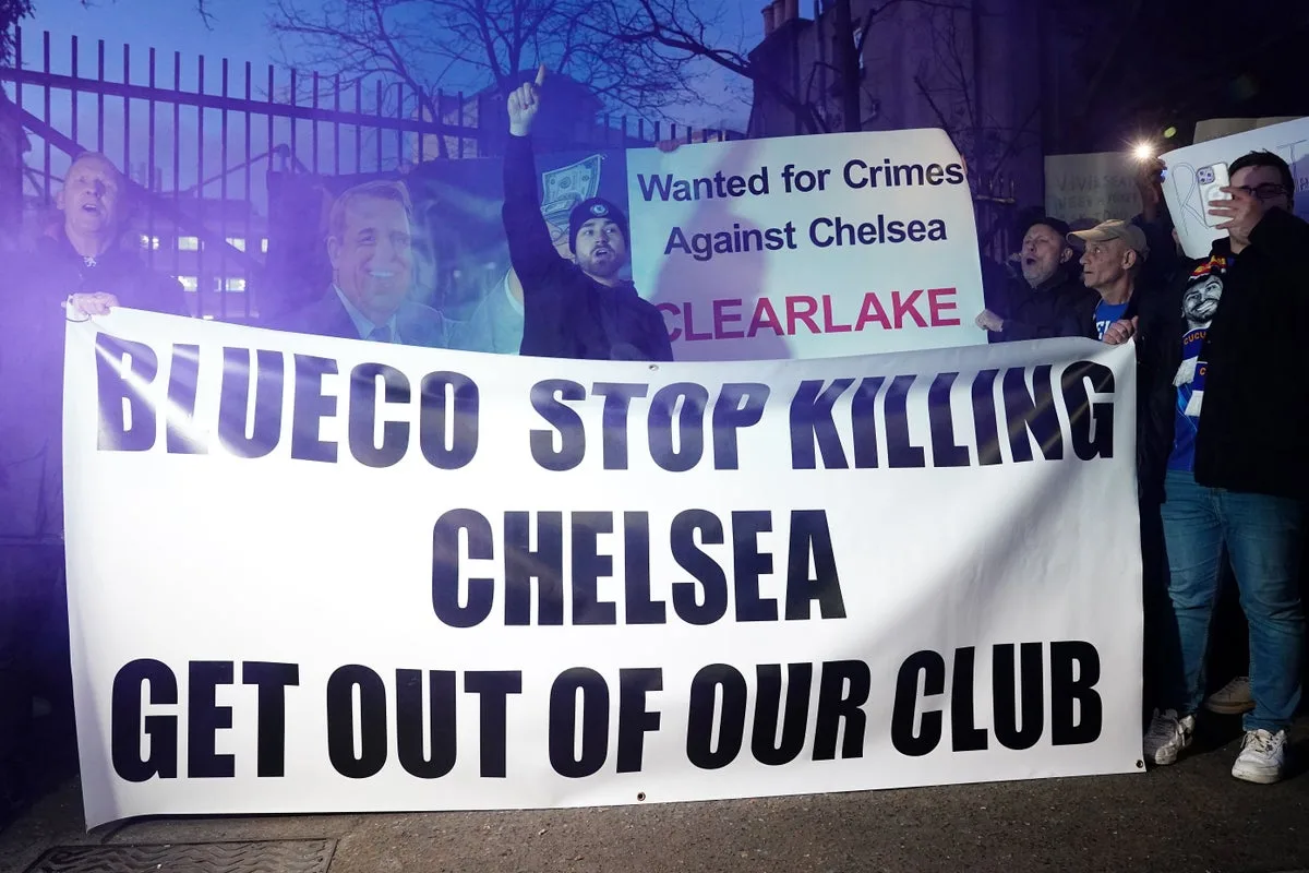 Enzo Maresca Urges Chelsea Fans to Trust Process After BlueCo Protest