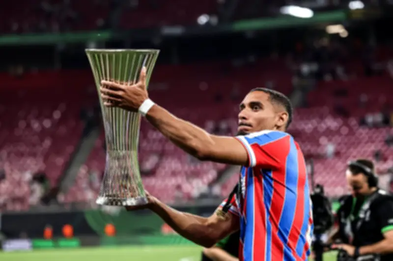 Chelsea Open Talks for Crystal Palace Defender Maxence Lacroix