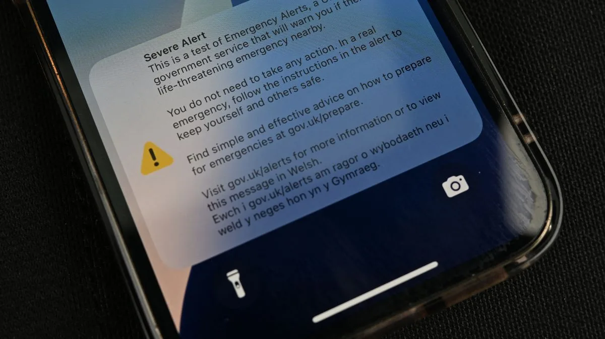 UK Mobile Networks Told to Prepare Emergency Alerts as Chinese Rocket Debris May Hit Britain