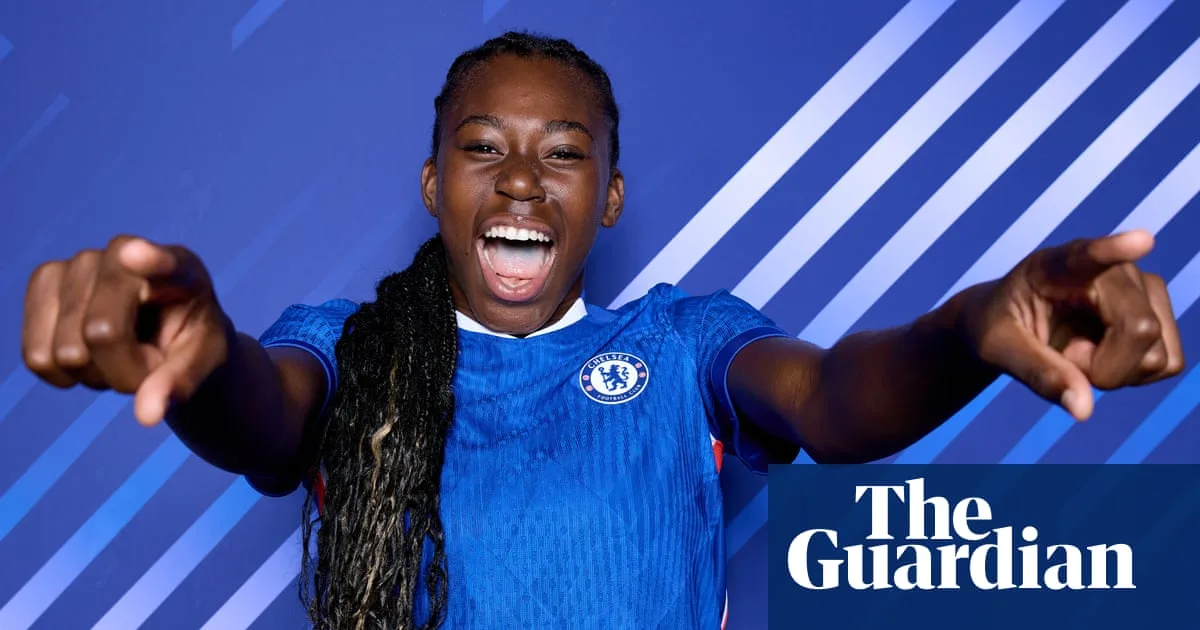 Chloe Sarwie: Chelsea's Rising Star Balances Football and Studies