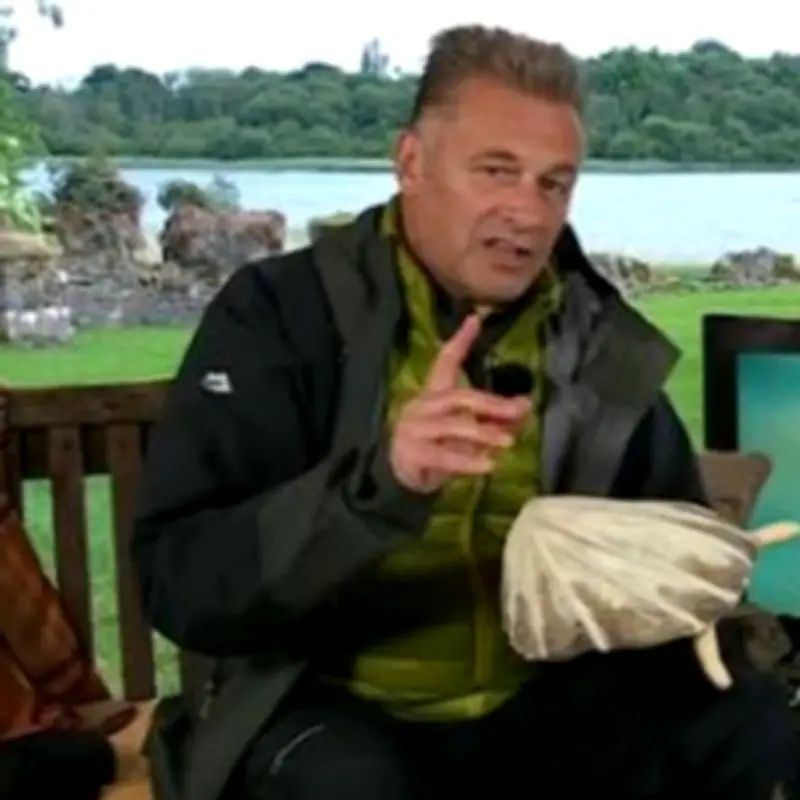 Chris Packham sighs as Michaela Strachan 'ruins' Springwatch segment