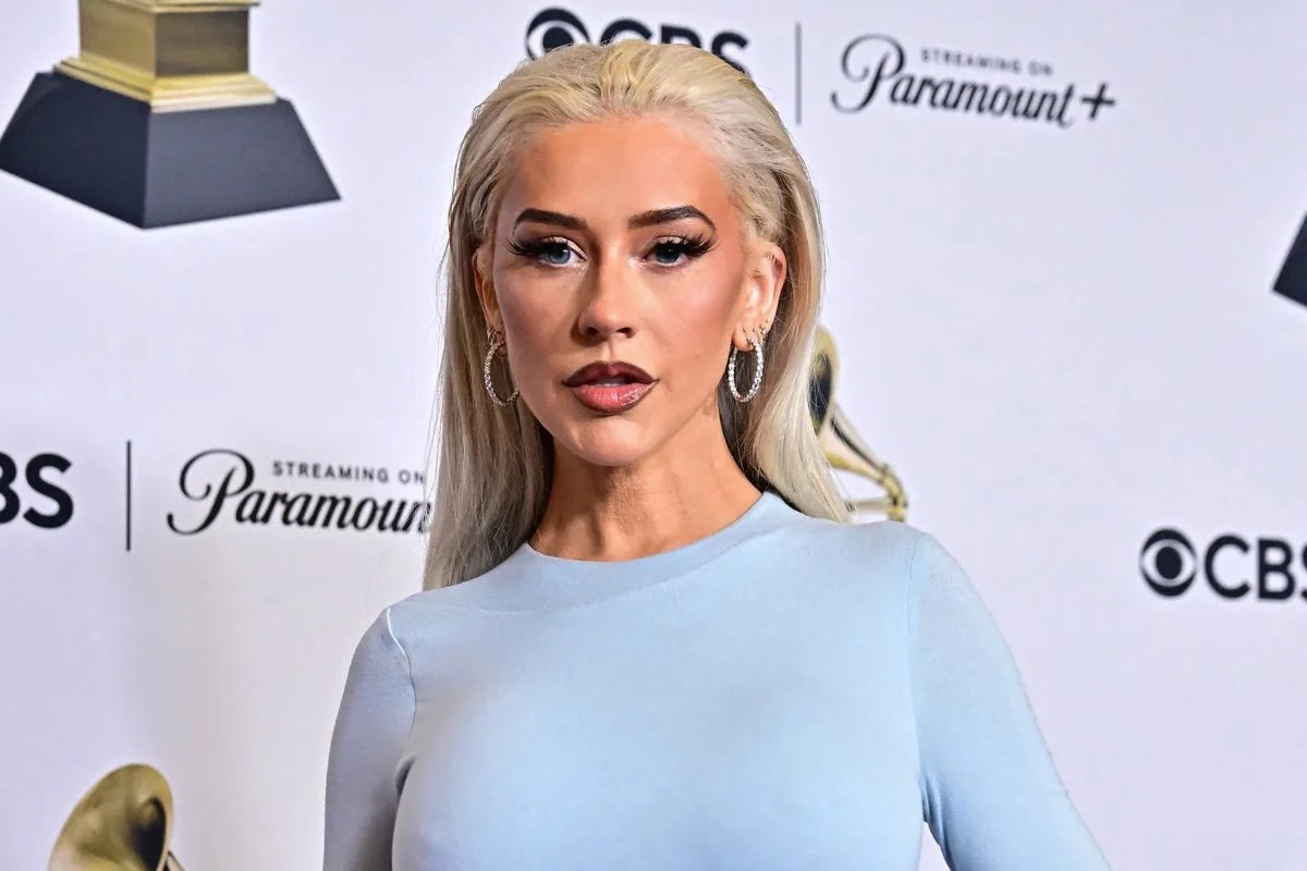 Christina Aguilera addresses appearance speculation in New Year's message
