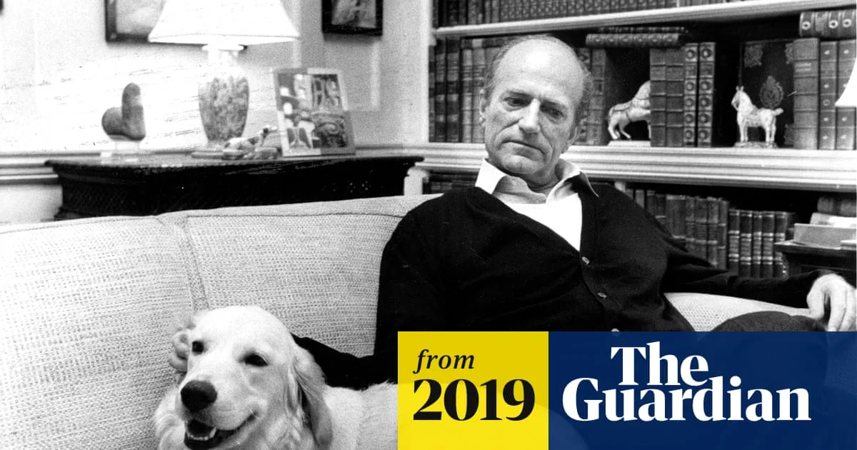 Claus von Bülow, socialite acquitted of attempted murder of wife, dies at 92