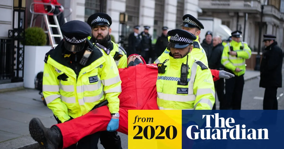 Greenpeace Activists Block BP Headquarters on New CEO's First Day