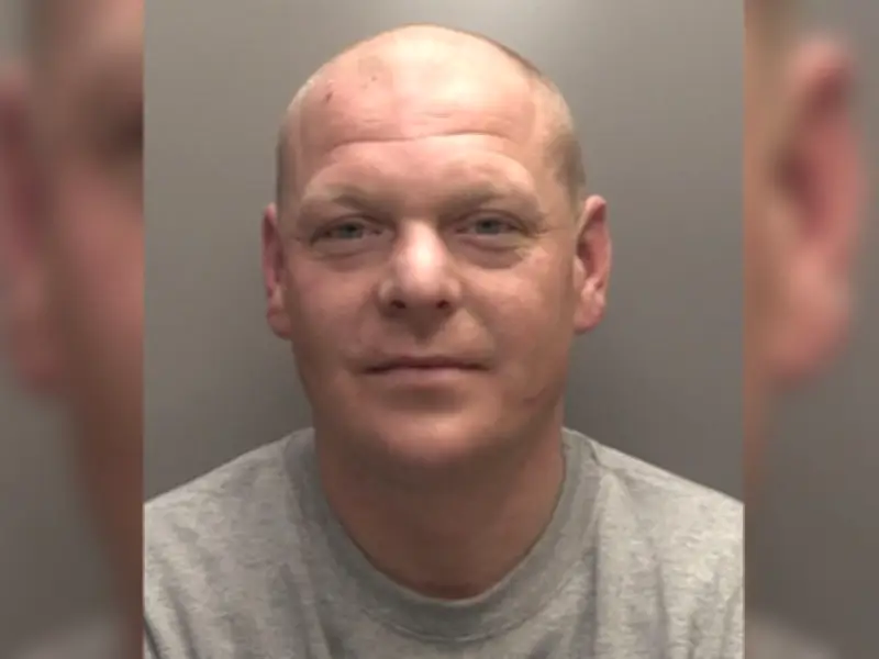 Cocaine-Fueled Thug Jailed for Chasing Girlfriend Down Dual Carriageway