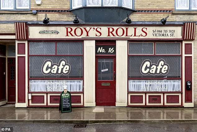 Coronation Street Fans Spot 'Ghost' Serving Customer in Roy's Rolls Blunder