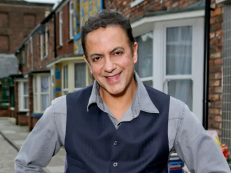 Coronation Street return 'sealed' for favourite after 14 years