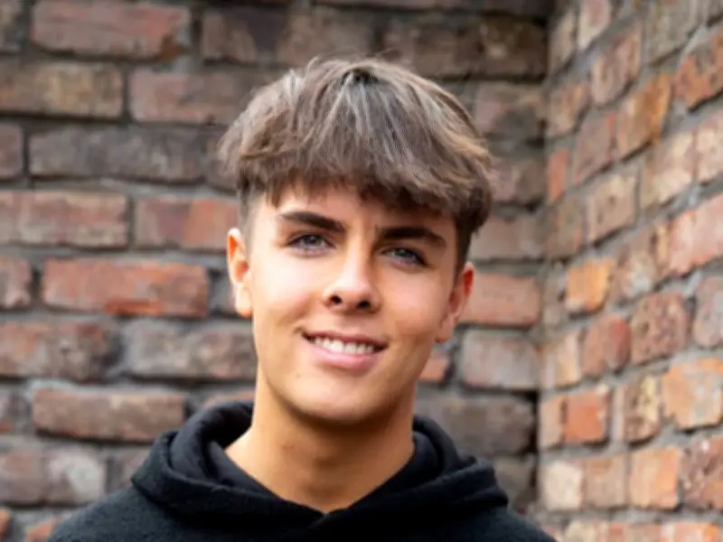 Coronation Street's Mason Star: From Famous Dad to 'Crumbling' in Audition