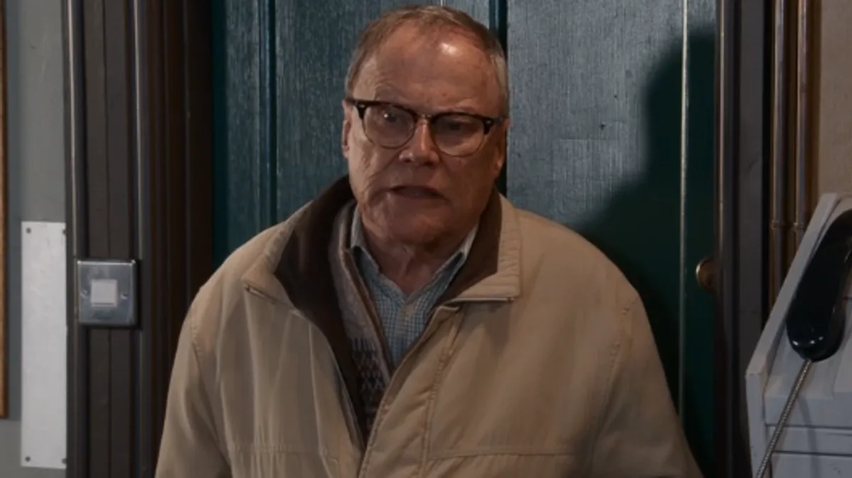 Coronation Street: Roy Cropper's Prison Pen Pal Could Be Emmerdale Serial Killer Meena Jutla