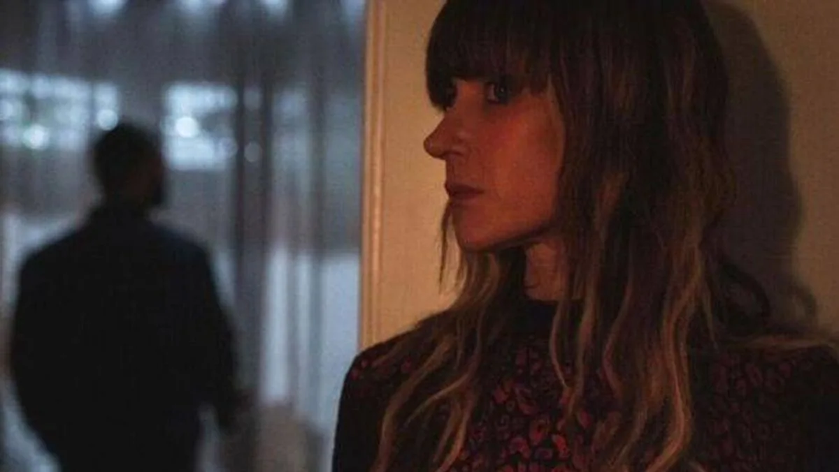 Coronation Street Star Katherine Kelly Unrecognisable in New Channel 4 Thriller In Flight