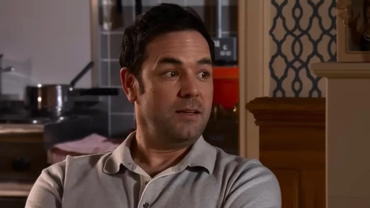 Coronation Street fans suspect Steve McDonald is Ben Driscoll's secret half-brother