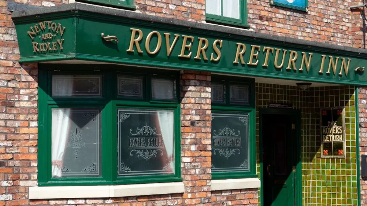 Coronation Street: Villain Returns, Kit 'Betrayal' and Lauren Twist Next Week