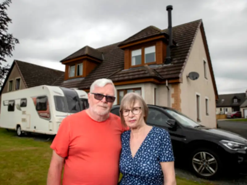 Couple's £250k Home 'Unsellable' Due to Spray Foam Loft Insulation