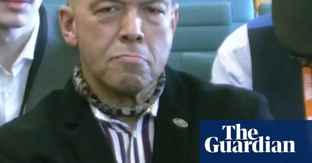 Cravat-Clad Councillor Steals Show at Robbins Hearing